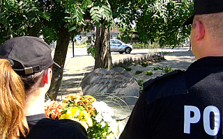 Policjanci oddali hołd zastrzelomenu Markowi Cekale